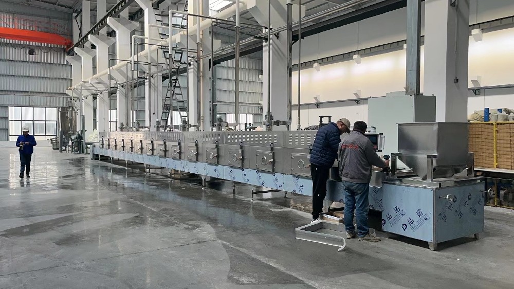 14節(jié)加熱的微波連續(xù)式干燥設(shè)備